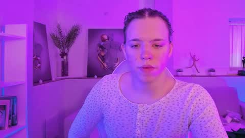 Snapshot of starlight_madison chatting on 02-25-26, 02:10 Madison online show from 02-25-26, 02:10