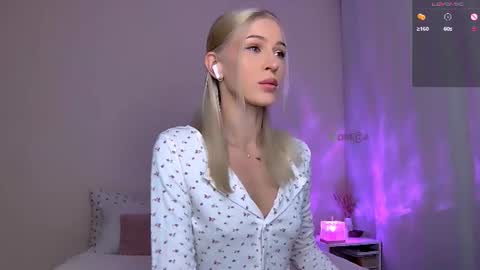 Stacey online show from 07-28-26, 04:08