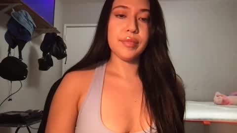 Snapshot of starlitdreams777 chatting on 03-01-25, 03:21 starlitdreams777 online show from 03-01-25, 03:21