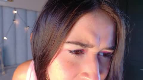 M O O N  online show from 03-31-26, 05:08