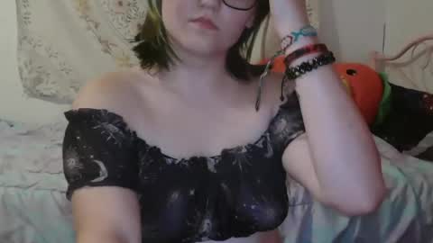Snapshot of starthespacewhore chatting on 06-15-26, 04:15 Lemon online show from 06-15-26, 04:15