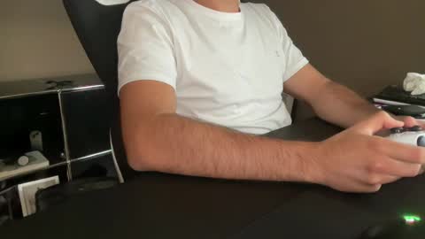 Snapshot of steaav94 chatting on 07-21-26, 03:03 steaav online show from 07-21-26, 03:03