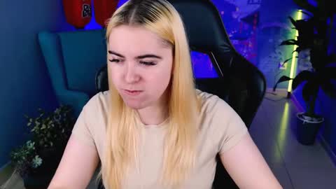 stef_nicks online show from 09-12-25, 05:51