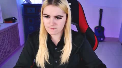 stef_nicks online show from 09-18-25, 09:11