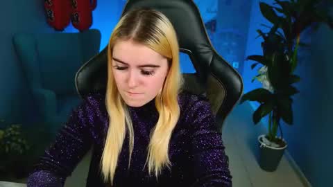 stef_nicks online show from 10-09-25, 10:35