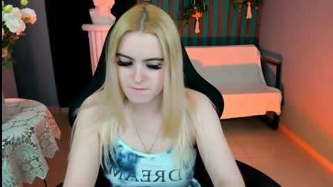 stef_nicks online show from 05-22-26, 09:04