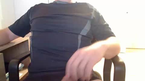 Snapshot of stefan2580 chatting on 10-30-25, 07:21 Stefan online show from 10-30-25, 07:21