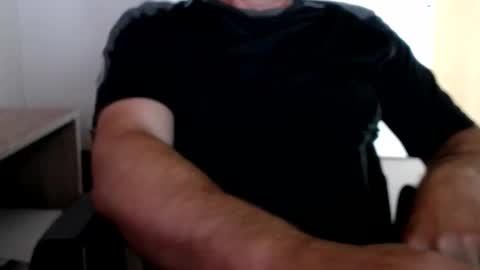 Snapshot of stefan2580 chatting on 05-27-26, 09:17 Stefan online show from 05-27-26, 09:17