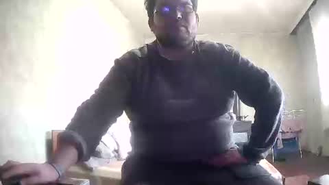 Snapshot of stefan90pt chatting on 01-18-25, 07:28 Stefan online show from 01-18-25, 07:28