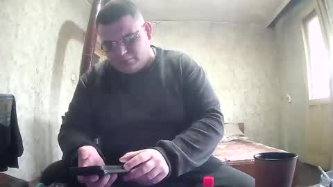 Snapshot of stefan90pt chatting on 03-30-26, 10:27 Stefan online show from 03-30-26, 10:27