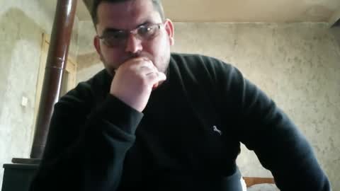Snapshot of stefan90pt chatting on 04-12-26, 09:36 Stefan online show from 04-12-26, 09:36