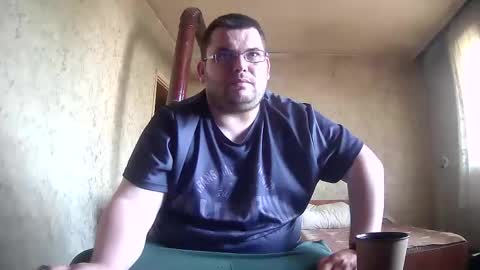 Snapshot of stefan90pt chatting on 06-01-26, 08:27 Stefan online show from 06-01-26, 08:27