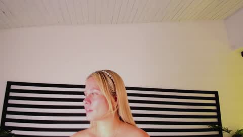 Snapshot of stefannny_ chatting on 12-13-24, 12:50 Stefanny online show from 12-13-24, 12:50