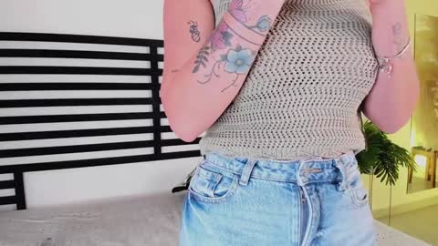 Snapshot of stefannny_ chatting on 12-13-24, 04:05 Stefanny online show from 12-13-24, 04:05