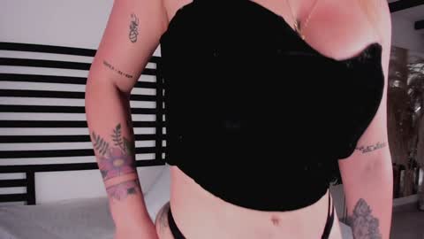 Snapshot of stefannny_ chatting on 12-14-24, 03:58 Stefanny online show from 12-14-24, 03:58