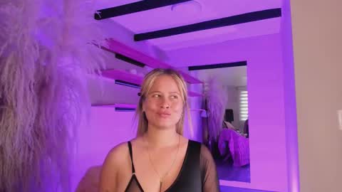 Snapshot of stefannny_ chatting on 02-26-25, 12:03 Stefanny online show from 02-26-25, 12:03