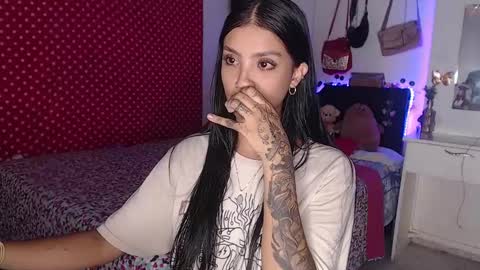 Snapshot of stefanny_pllus chatting on 12-23-24, 02:24 Im MiaIts my first day here online show from 12-23-24, 02:24