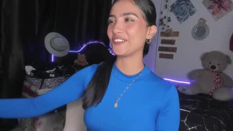 Snapshot of stefanny_pllus chatting on 02-17-25, 12:54 Im MiaIts my first day here online show from 02-17-25, 12:54