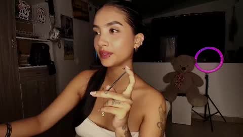 Snapshot of stefanny_pllus chatting on 09-14-25, 12:10 Im MiaIts my first day here online show from 09-14-25, 12:10