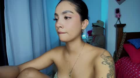Snapshot of stefanny_pllus chatting on 10-29-25, 12:57 Im MiaIts my first day here online show from 10-29-25, 12:57