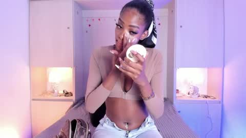 stefannyevans_ online show from 05-20-26, 12:44