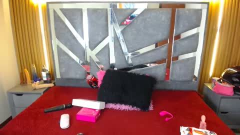 Stefan online show from 12-16-25, 05:12