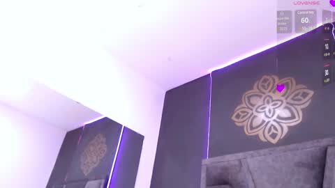 Snapshot of stefany_bro chatting on 02-27-25, 11:20 Stefany Brown online show from 02-27-25, 11:20