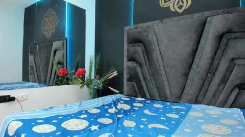 Snapshot of stefany_bro chatting on 09-27-25, 11:37 Stefany Brown online show from 09-27-25, 11:37