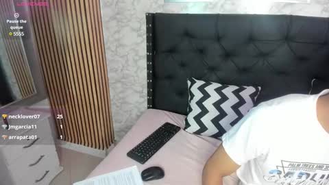 stefany_pablo1 online show from 02-11-25, 03:29