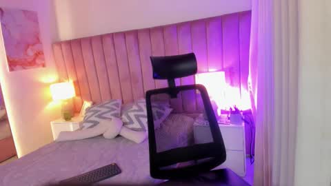 STEFANY online show from 03-25-26, 09:21