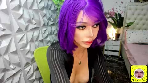 Snapshot of stefanylangkat chatting on 11-16-25, 08:31 Jane online show from 11-16-25, 08:31