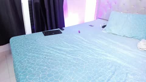 steffany_lopez_ online show from 01-14-25, 09:30