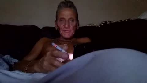 Snapshot of stefy1037 chatting on 06-20-26, 04:48 stefy1037 online show from 06-20-26, 04:48