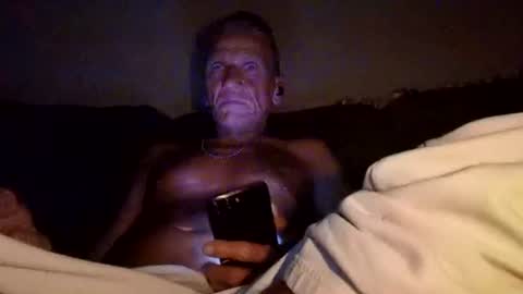 Snapshot of stefy1037 chatting on 07-08-26, 05:01 stefy1037 online show from 07-08-26, 05:01