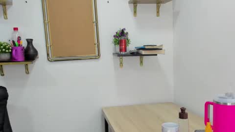 Snapshot of stefy_cg chatting on 04-22-26, 08:32 Stefy online show from 04-22-26, 08:32