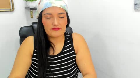 Snapshot of stefy_cg chatting on 05-02-26, 04:01 Stefy online show from 05-02-26, 04:01