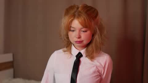 Snapshot of stela_vanila chatting on 09-21-25, 10:55 Stella online show from 09-21-25, 10:55