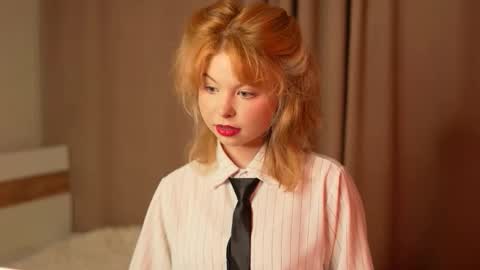 Snapshot of stela_vanila chatting on 09-26-25, 11:20 Stella online show from 09-26-25, 11:20