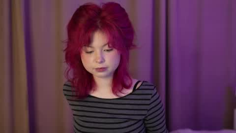 Snapshot of stela_vanila chatting on 10-15-25, 10:32 Stella online show from 10-15-25, 10:32