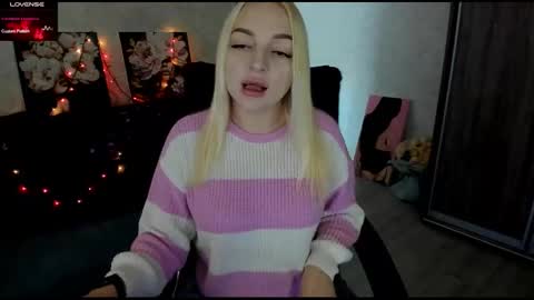 Stella  Cox online show from 10-26-25, 08:09