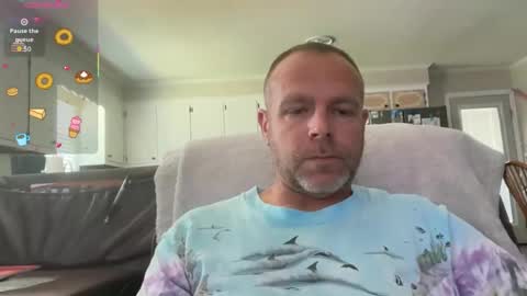 Snapshot of stella_and_mojo chatting on 03-28-26, 08:30 Stella and Mojo online show from 03-28-26, 08:30