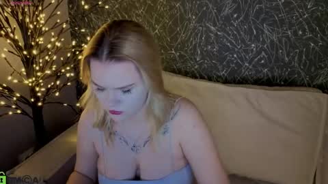 Snapshot of stella_morgan chatting on 05-18-26, 01:24 stella_morgan online show from 05-18-26, 01:24
