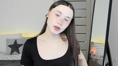 stella_sunny online show from 04-24-26, 09:06