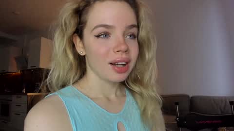 Asella online show from 01-17-25, 08:56