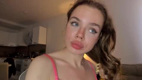 Asella online show from 09-17-25, 07:32