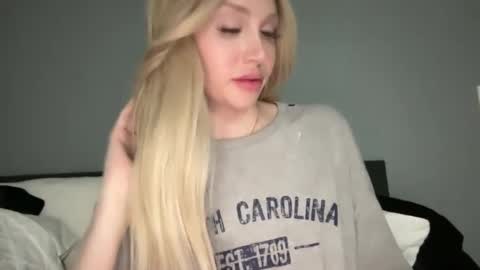 Stella Bella online show from 02-01-25, 06:21