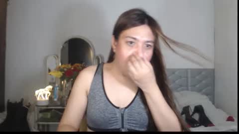 Stella online show from 11-30-25, 09:24