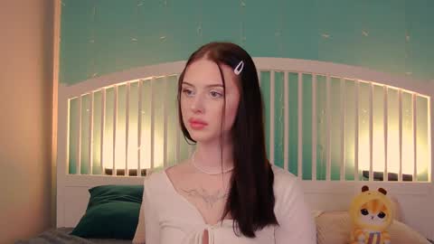 Snapshot of stellary_shy chatting on 12-10-24, 05:55 Stellary online show from 12-10-24, 05:55