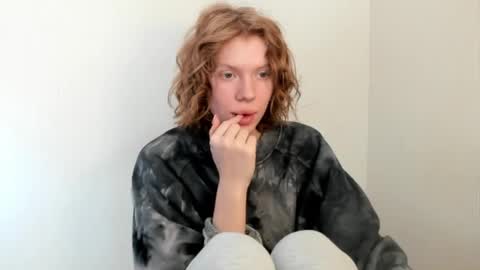 S T E L L A online show from 10-02-25, 09:05