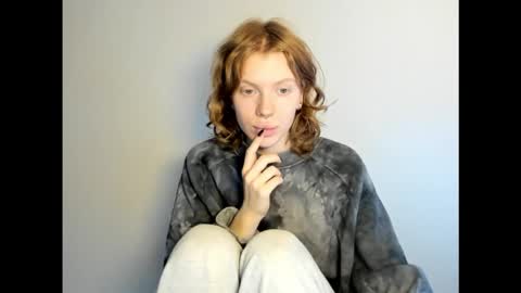 S T E L L A online show from 11-25-25, 08:14